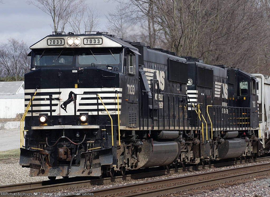 NS 7033